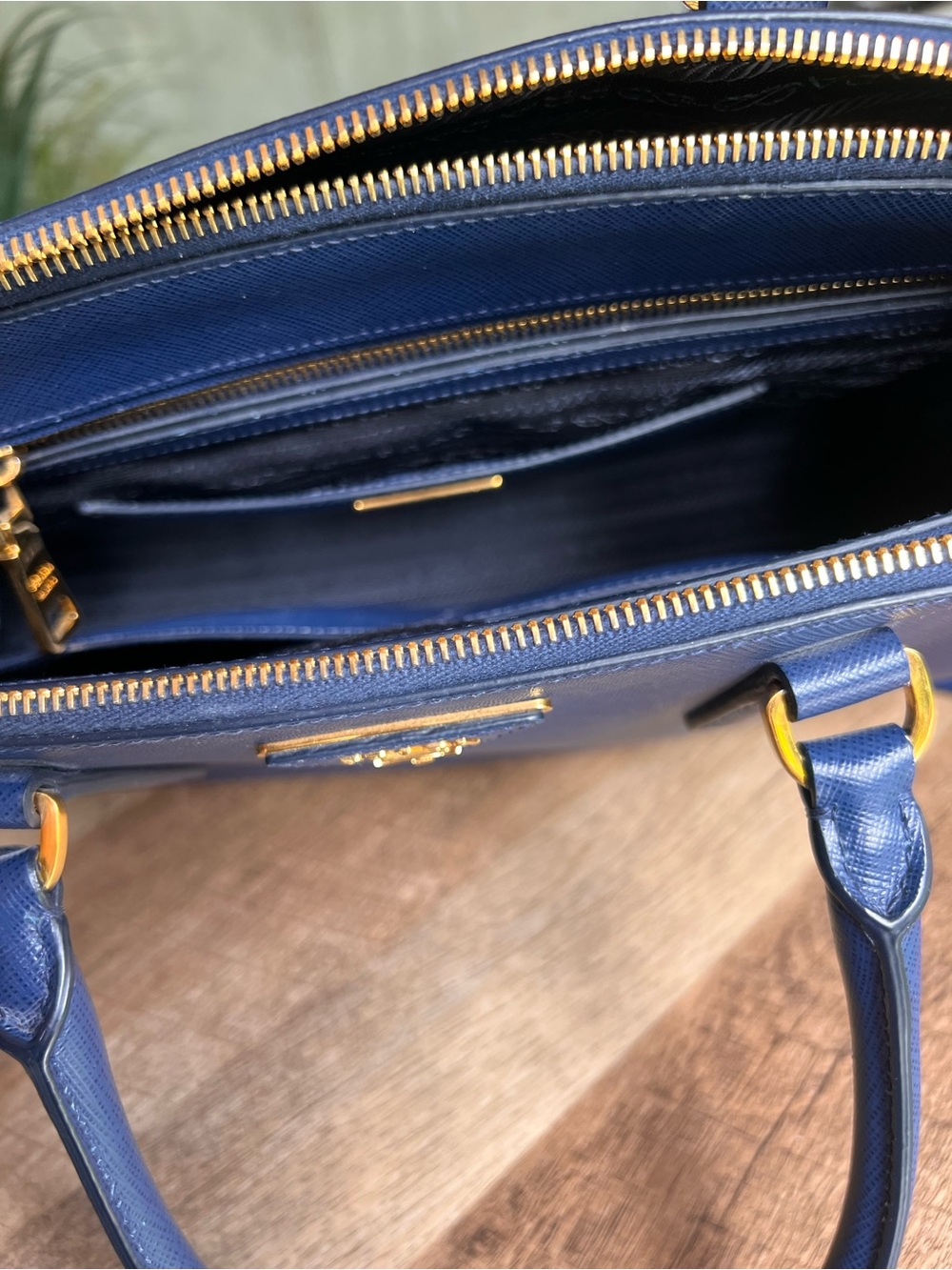 Prada Bluette Blue Saffiano Lux Leather Tote with Gold Hardware - Picture 10 of 16